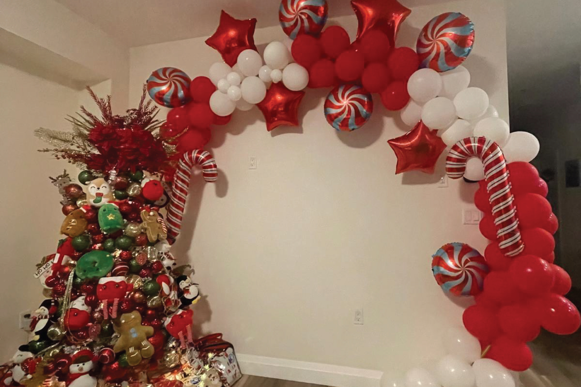 Anniversary decoration